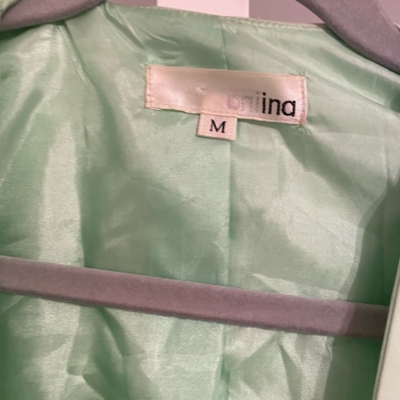 Ina green blazer - Picture 2 of 3